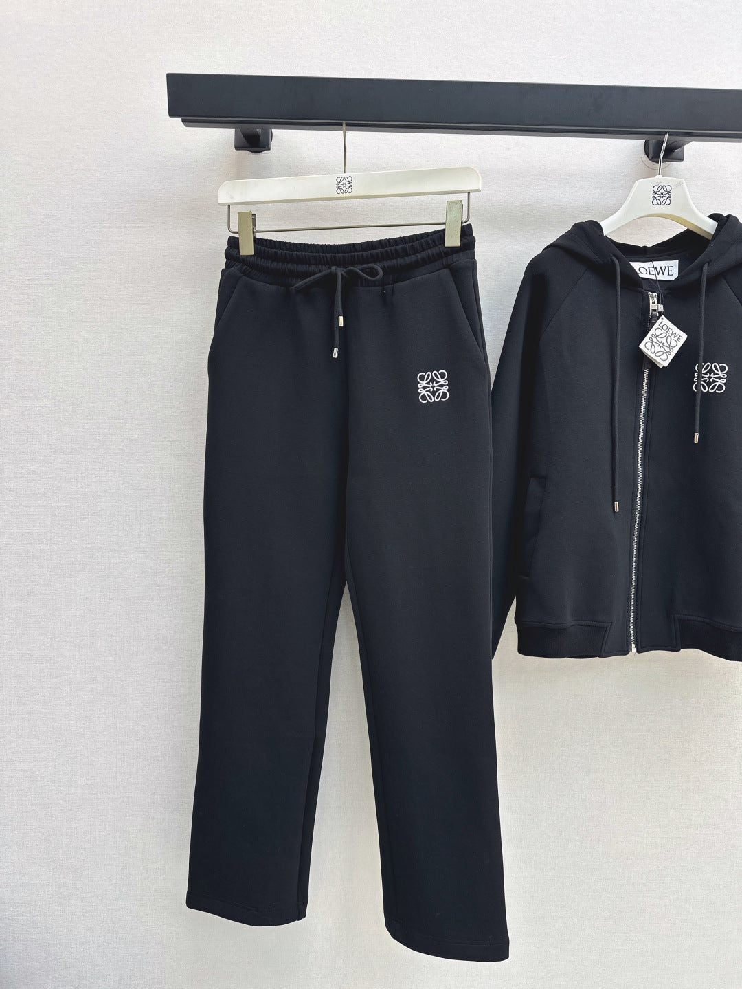 Loe 25fw tracksuit