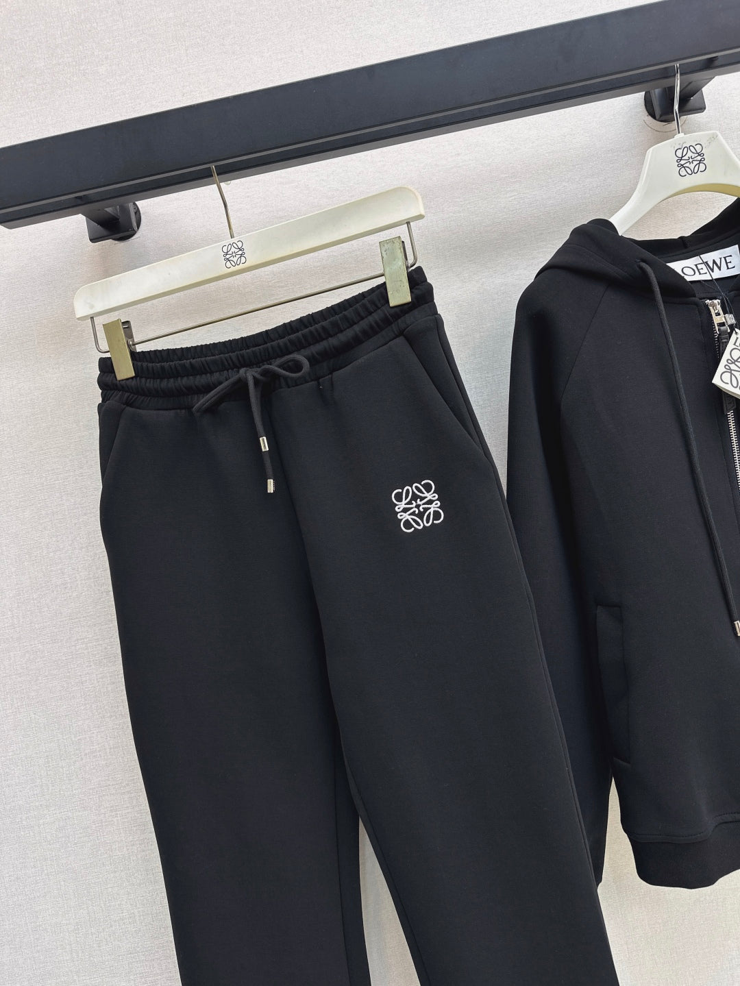 Loe 25fw tracksuit