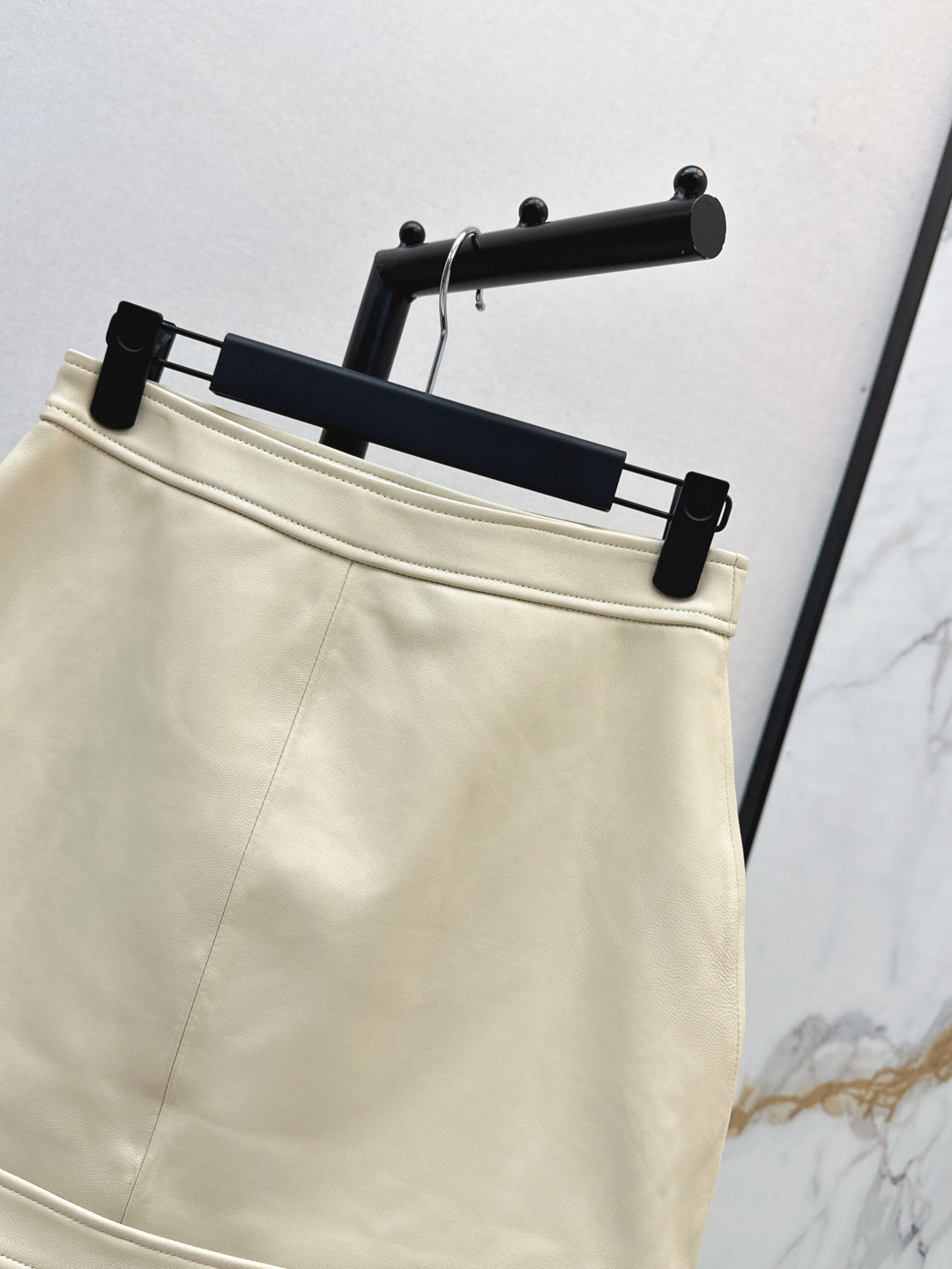 CD 25fw leather skirt