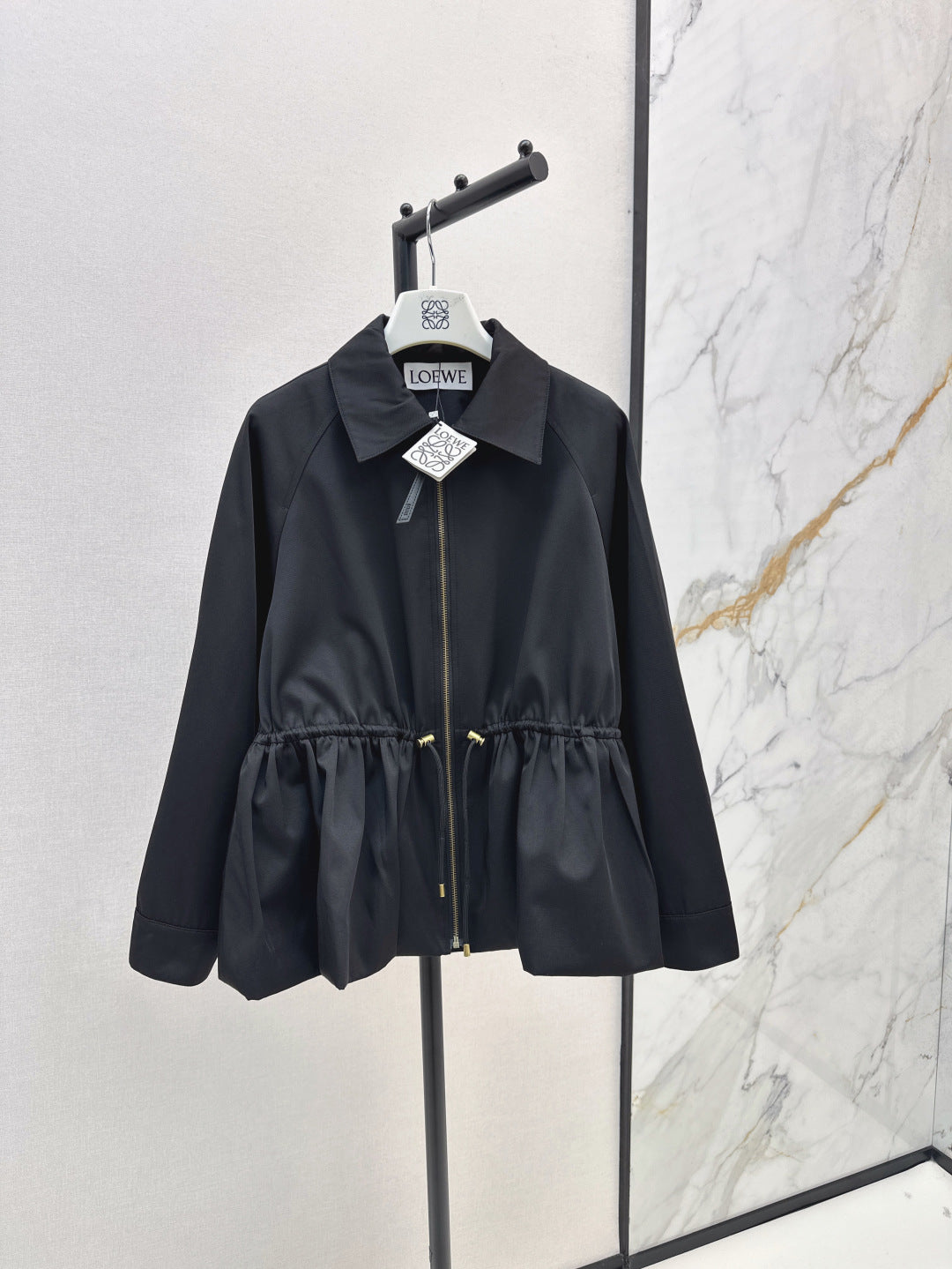 Loe 25fw drawstring jacket