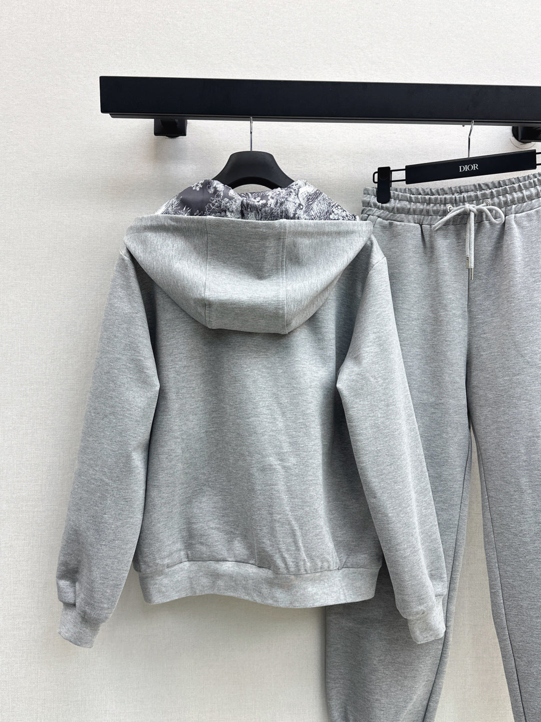 CD 25fw reversible tracksuit