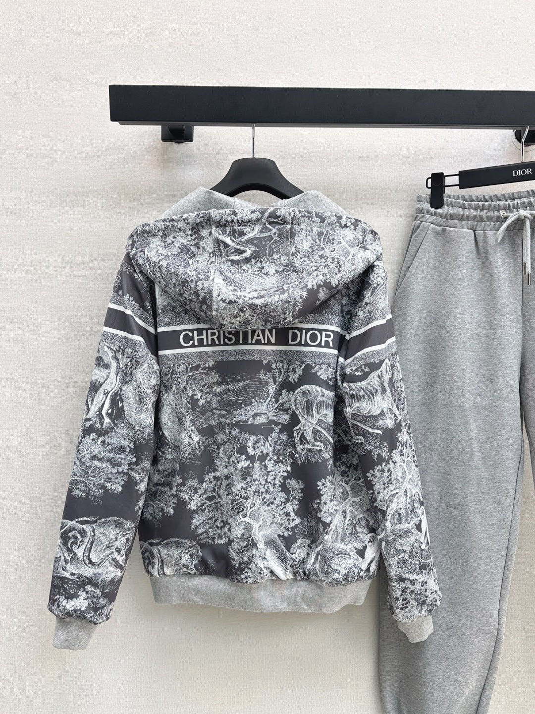 CD 25fw reversible tracksuit