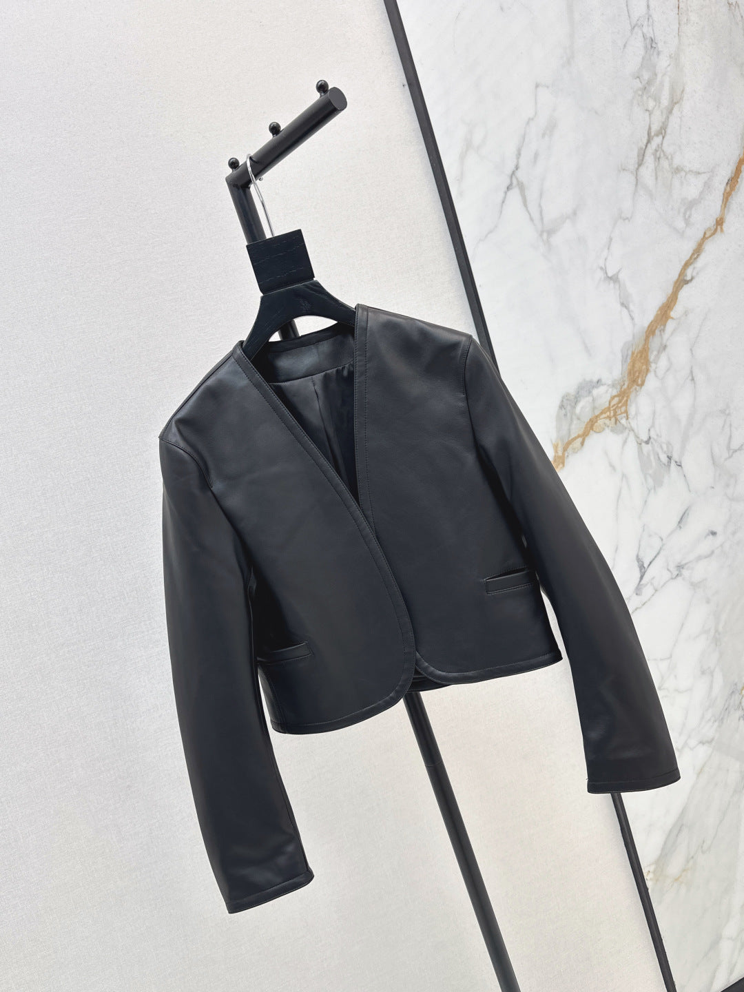 Ala 25fw leather jacket