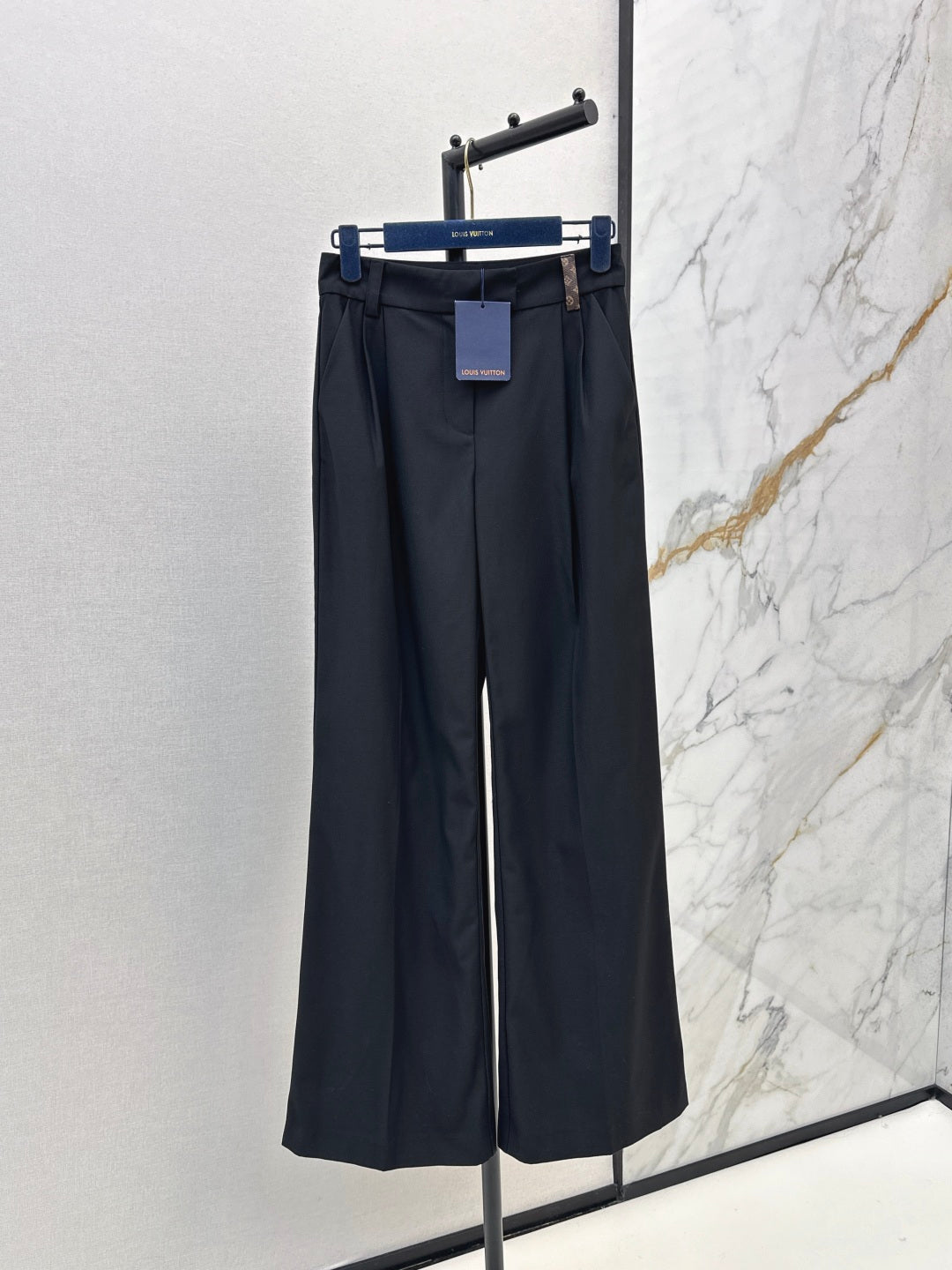 Louis 25fw pants