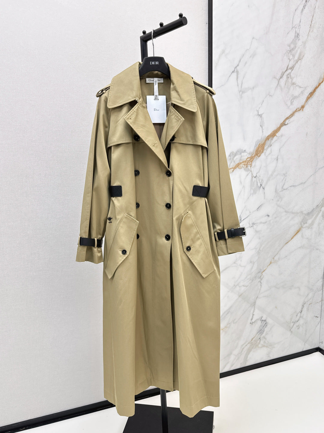 CD 25fw trench coat
