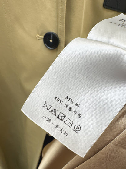 CD 25fw trench coat
