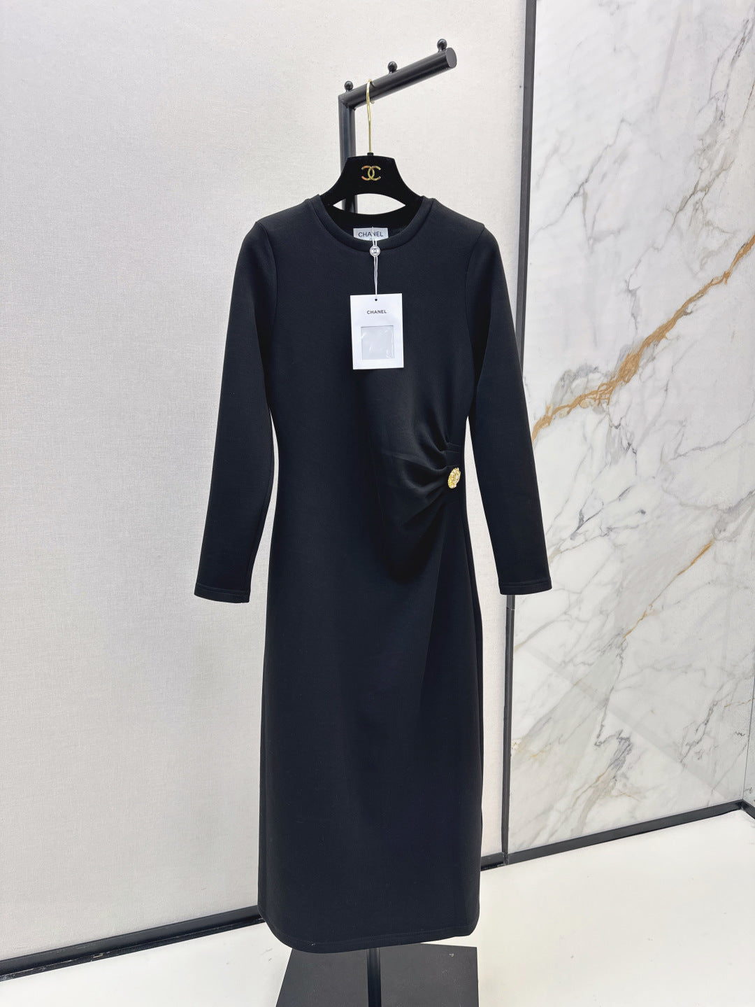 Loe 25fw pleated dress