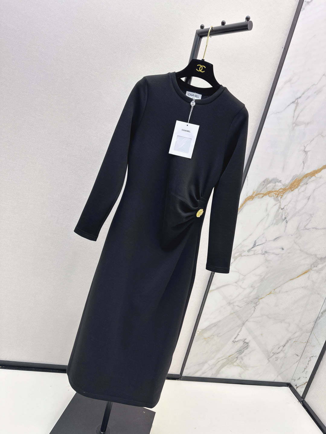 Loe 25fw pleated dress