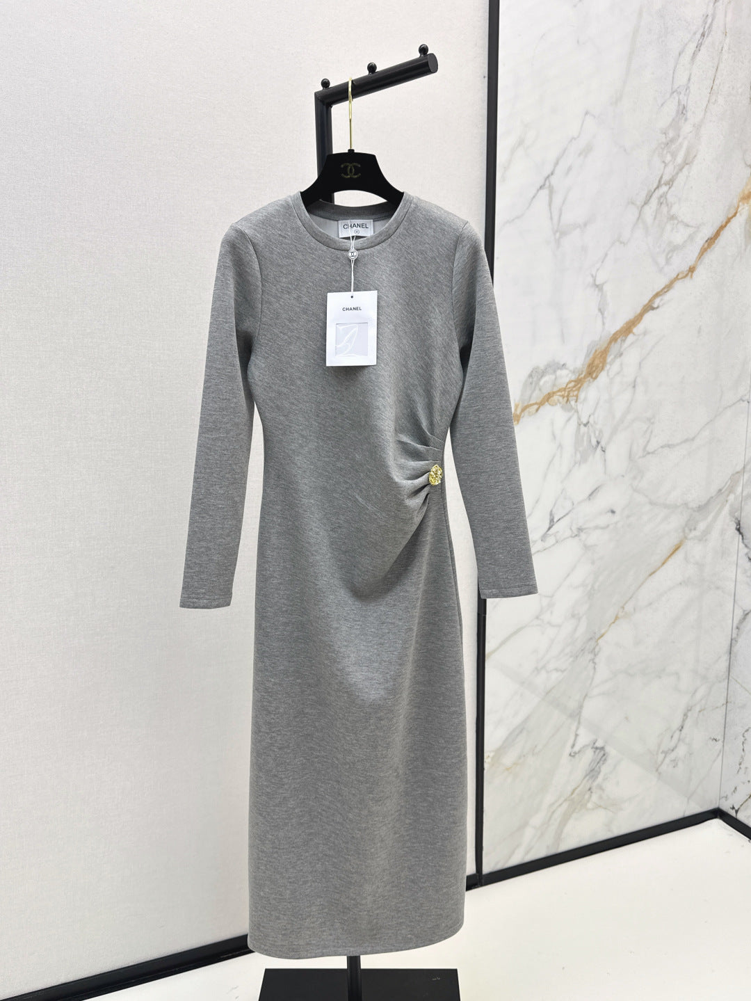 Loe 25fw pleated dress