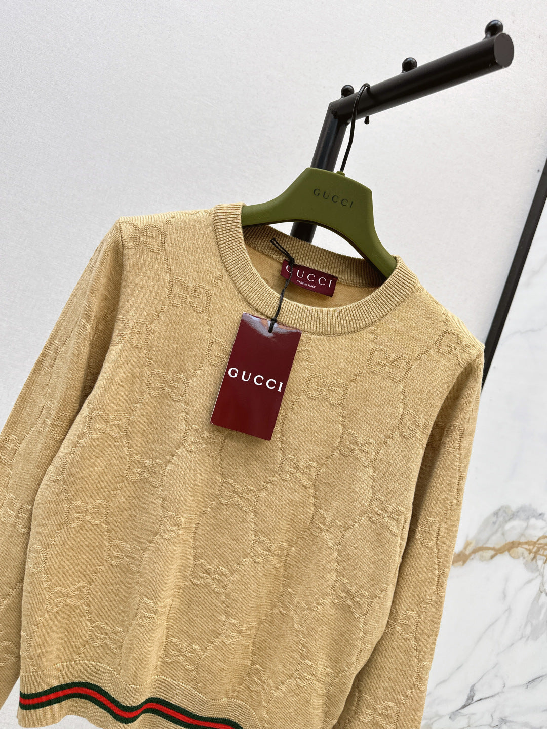 Guc 25fw jacquard sweater