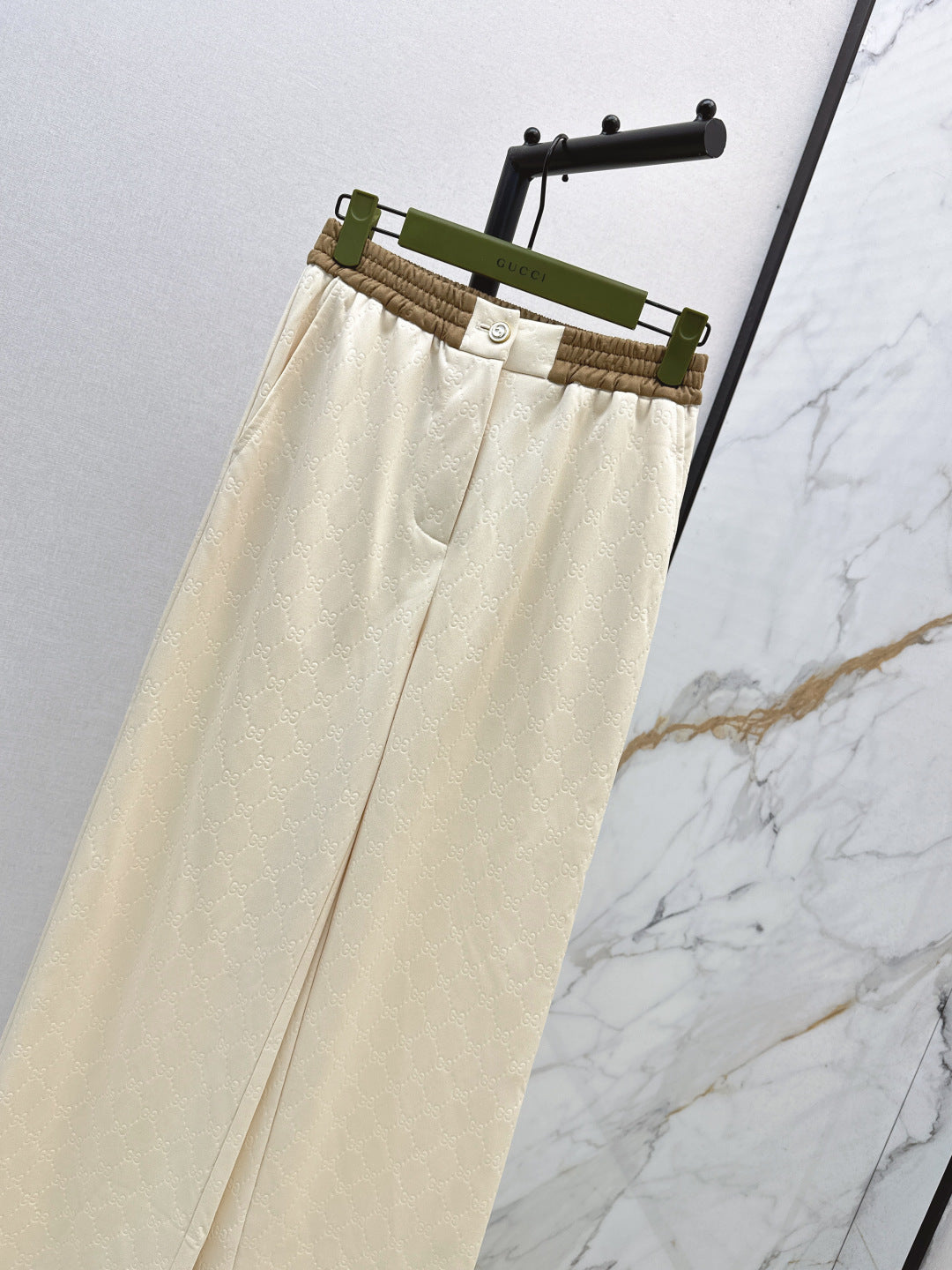 Guc 25fw jacquard pants