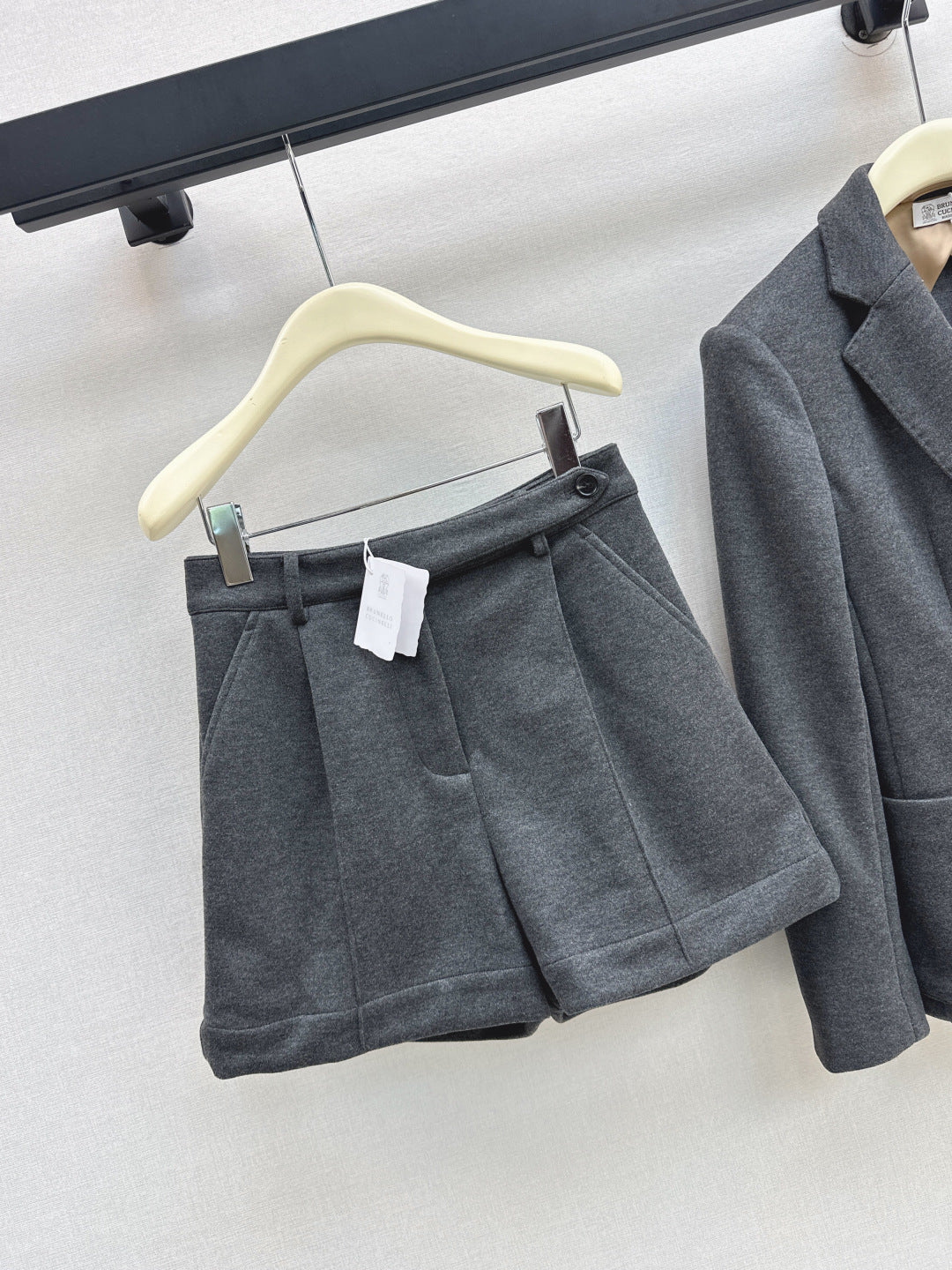 Brun 25fw short