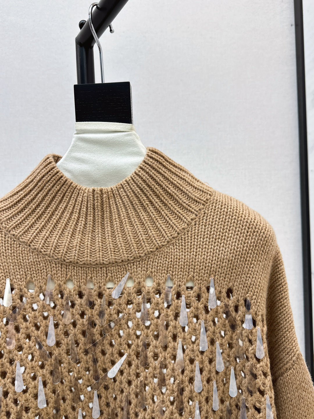 Brune 25fw cashmere sweater