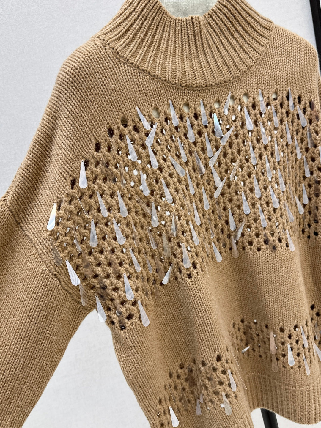 Brune 25fw cashmere sweater