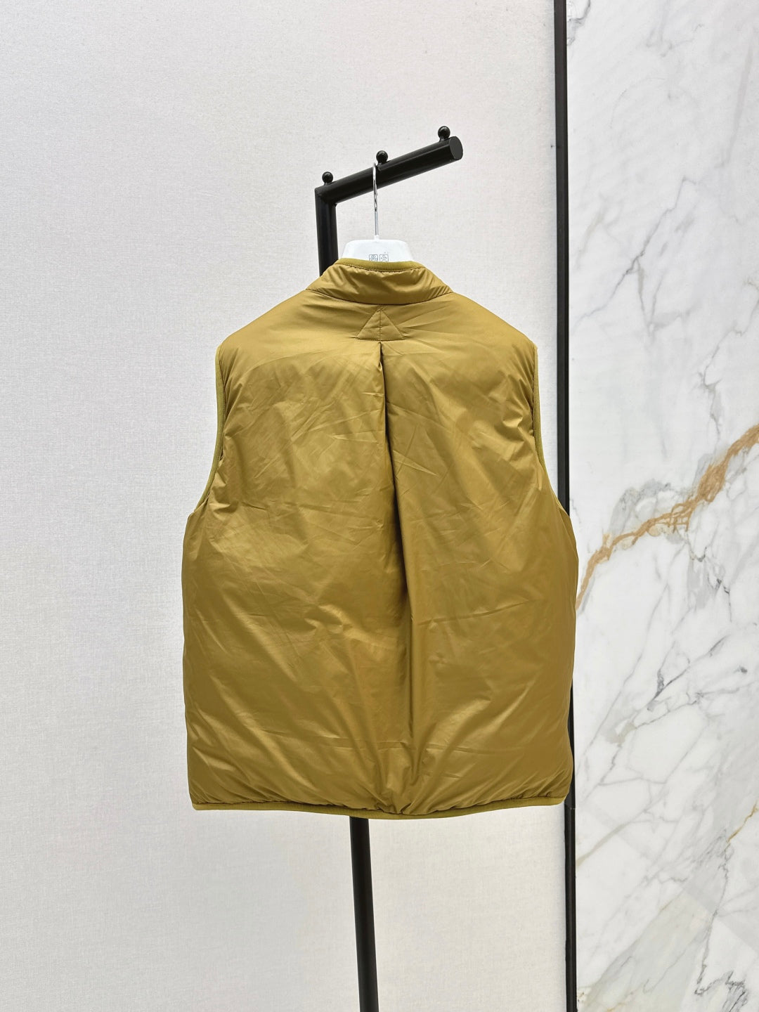 Monc 25fw reversible down vest