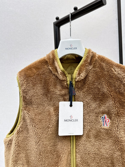 Monc 25fw reversible down vest