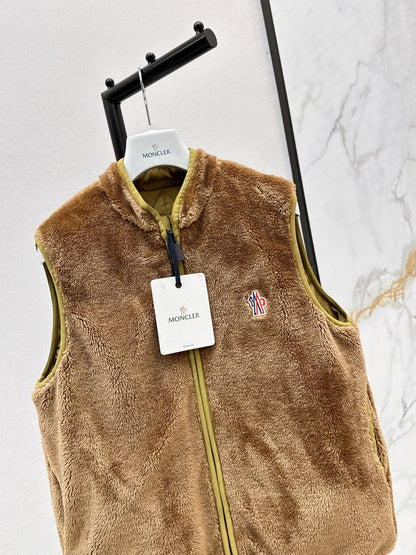 Monc 25fw reversible down vest