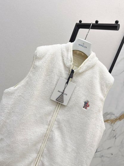 Monc 25fw reversible down vest