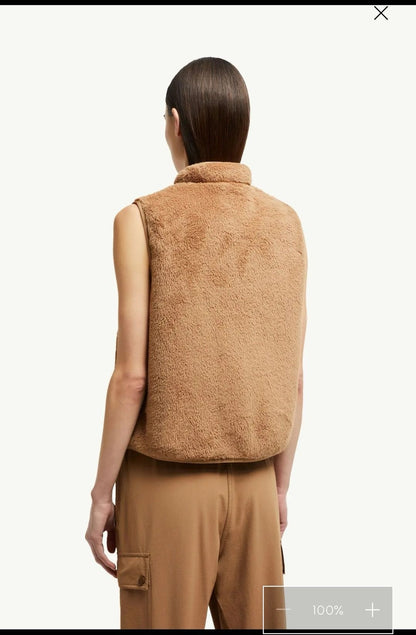 Monc 25fw reversible down vest
