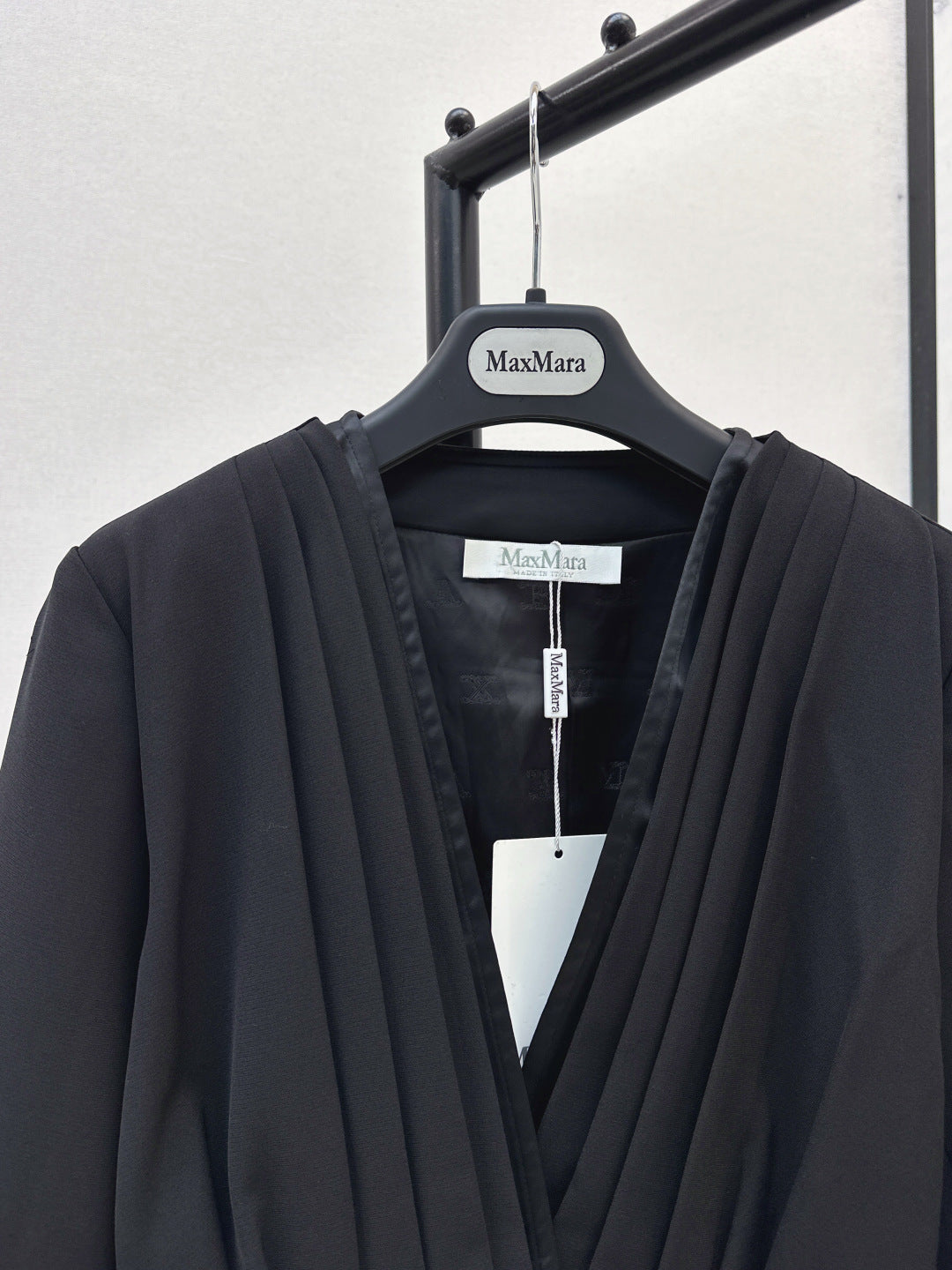 Max 25fw pleated blazer