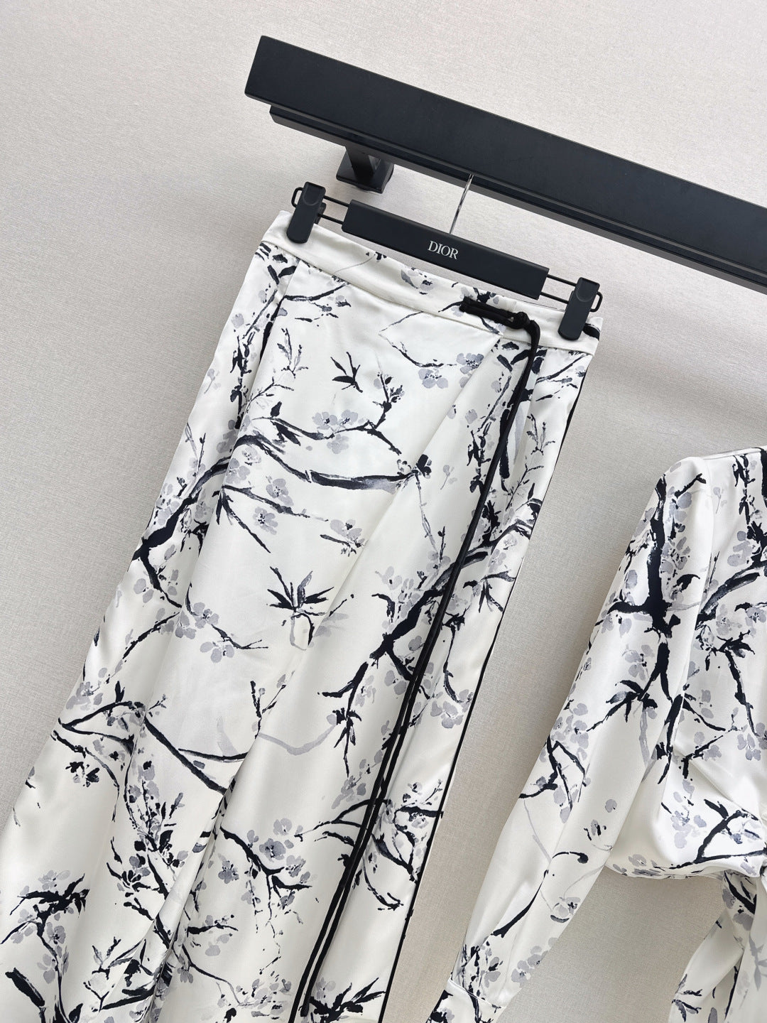 CD 25fw printed pants