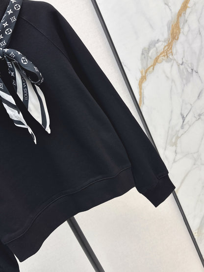 Louis 25fw scarf sweatshirt