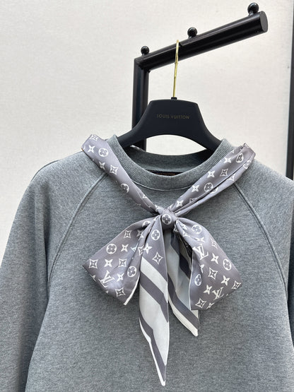 Louis 25fw scarf sweatshirt