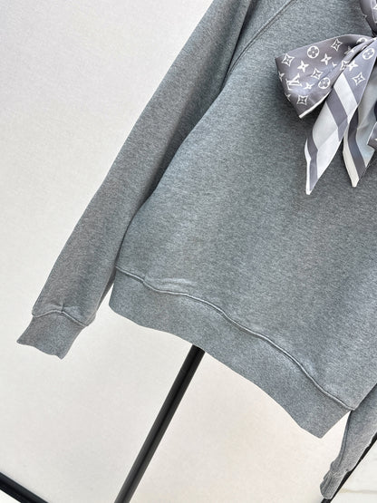 Louis 25fw scarf sweatshirt
