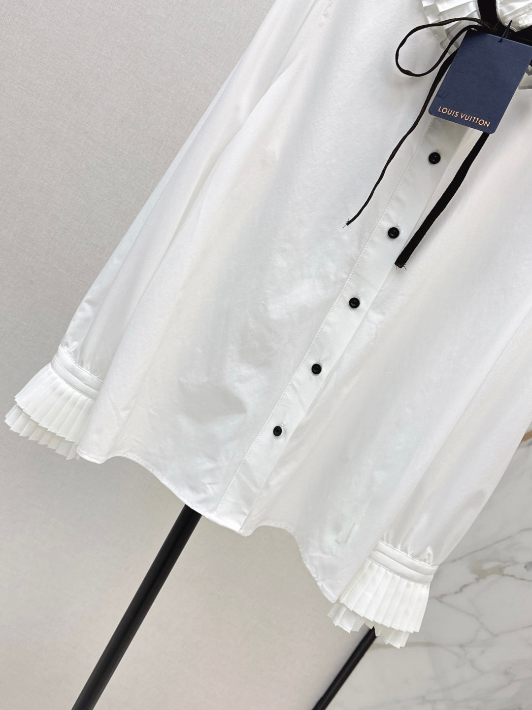 Louis 25fw ruffle shirt