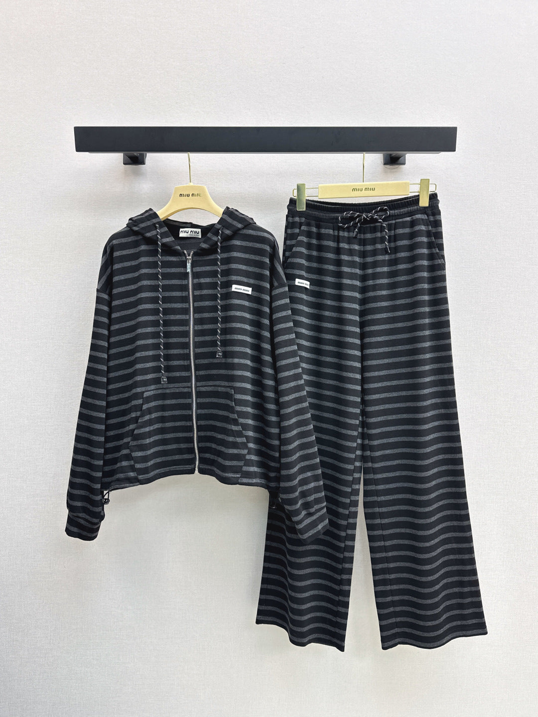 Miu 25fw tracksuit
