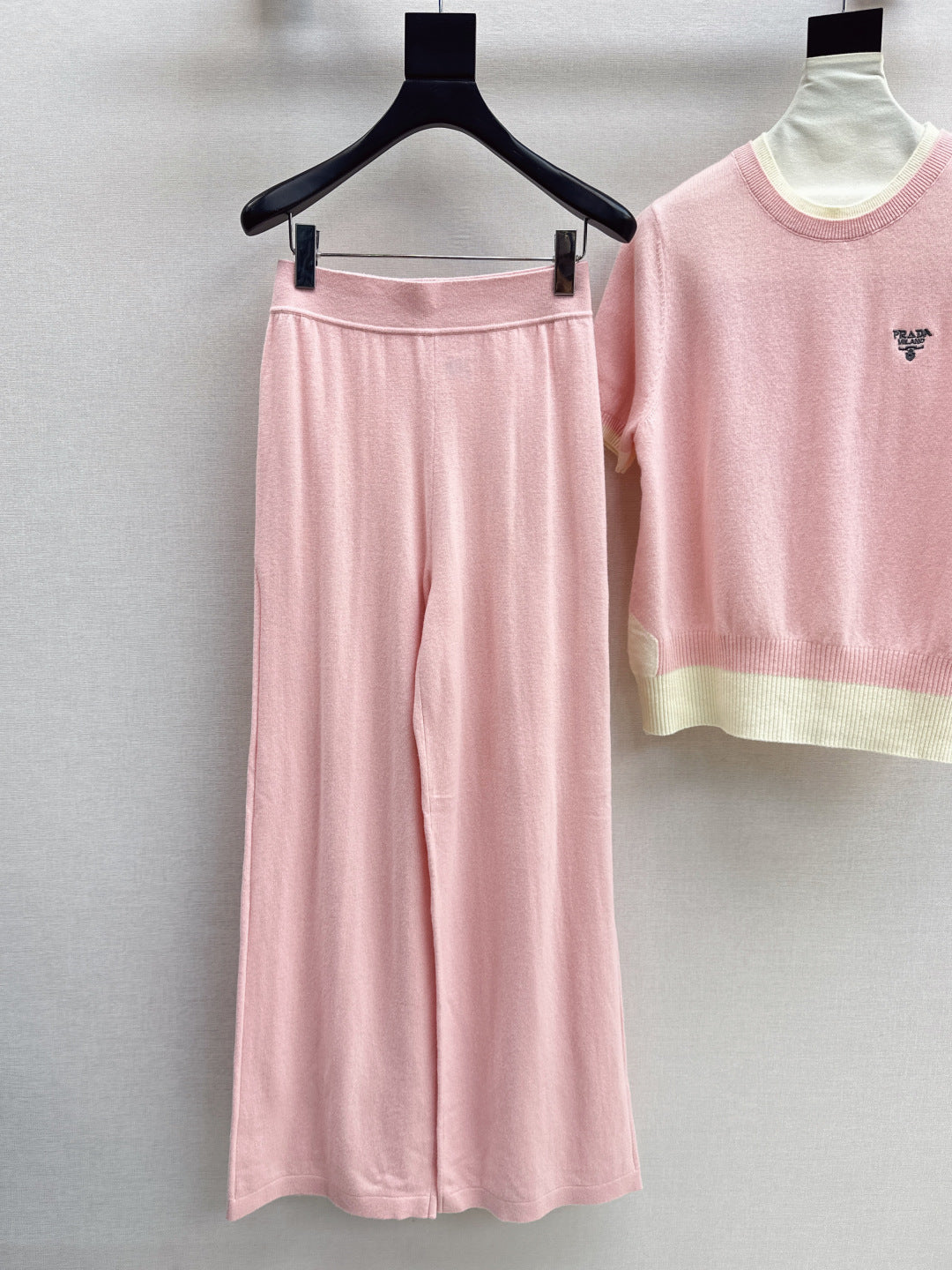 Pra 25fw knitted suit