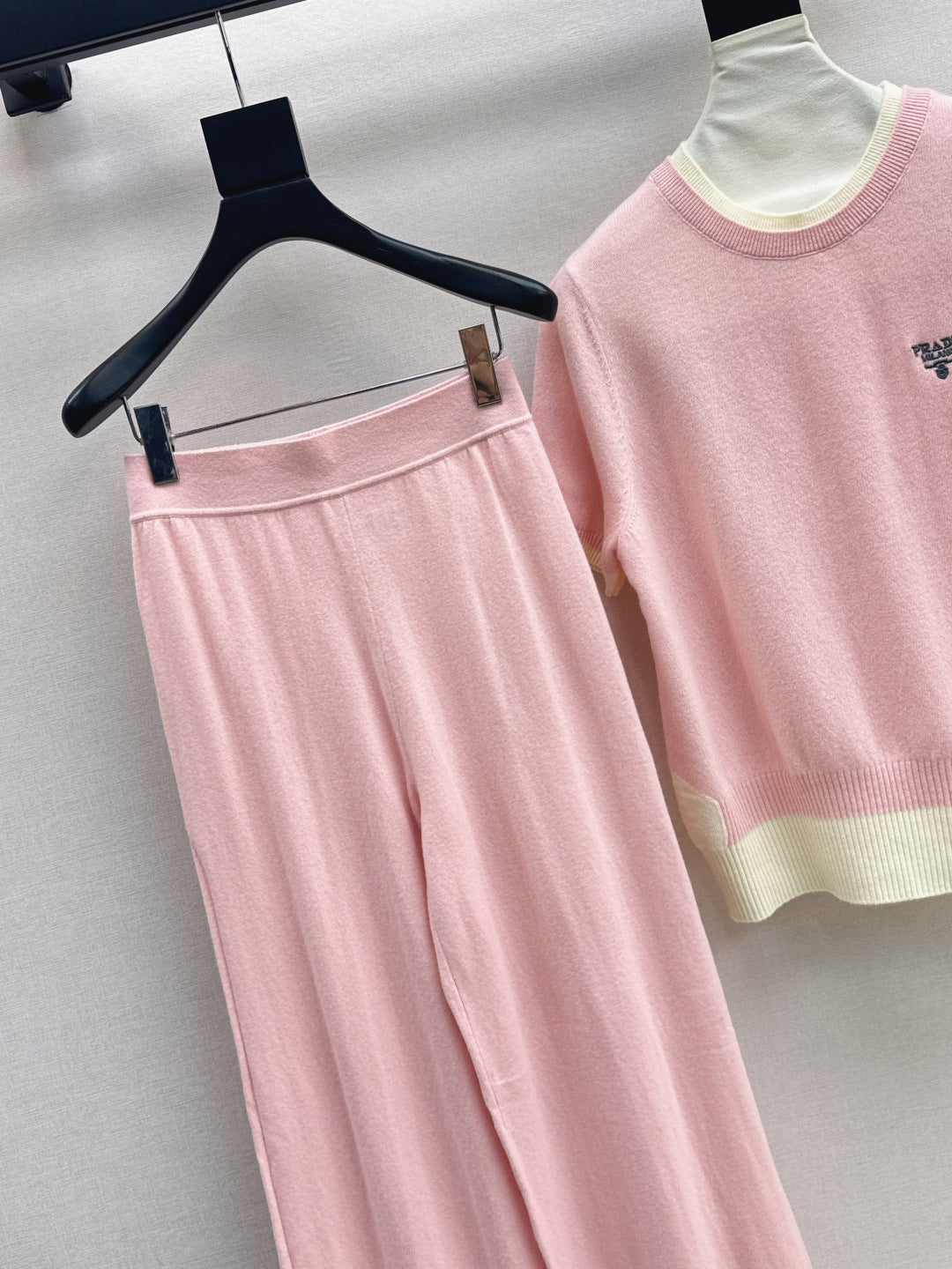 Pra 25fw knitted suit