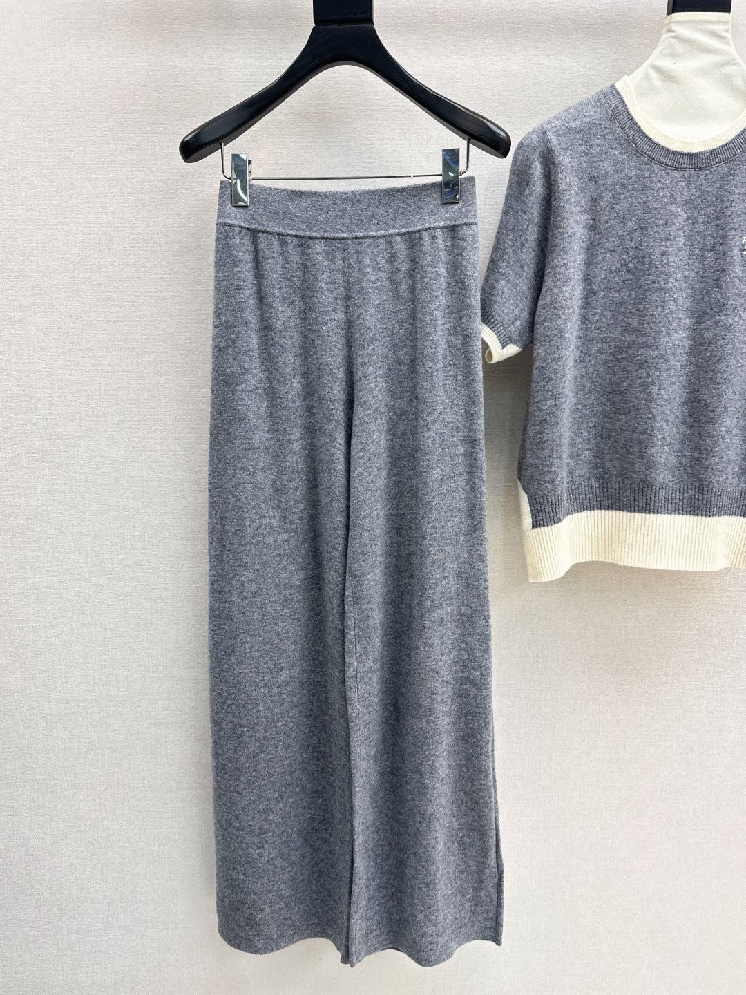 Pra 25fw knitted suit