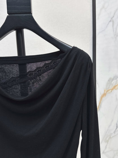 Miu 25fw off-shoulder shirt