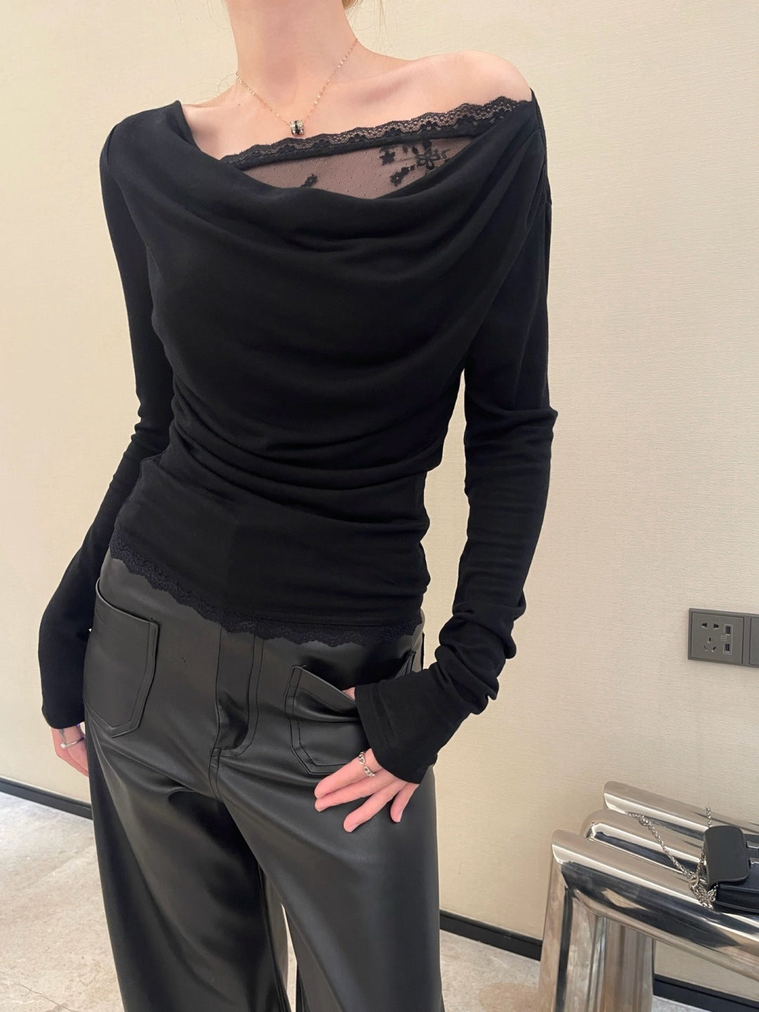 Miu 25fw off-shoulder shirt