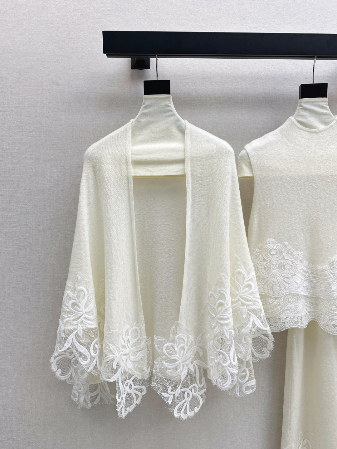 Es 25fw lace suit