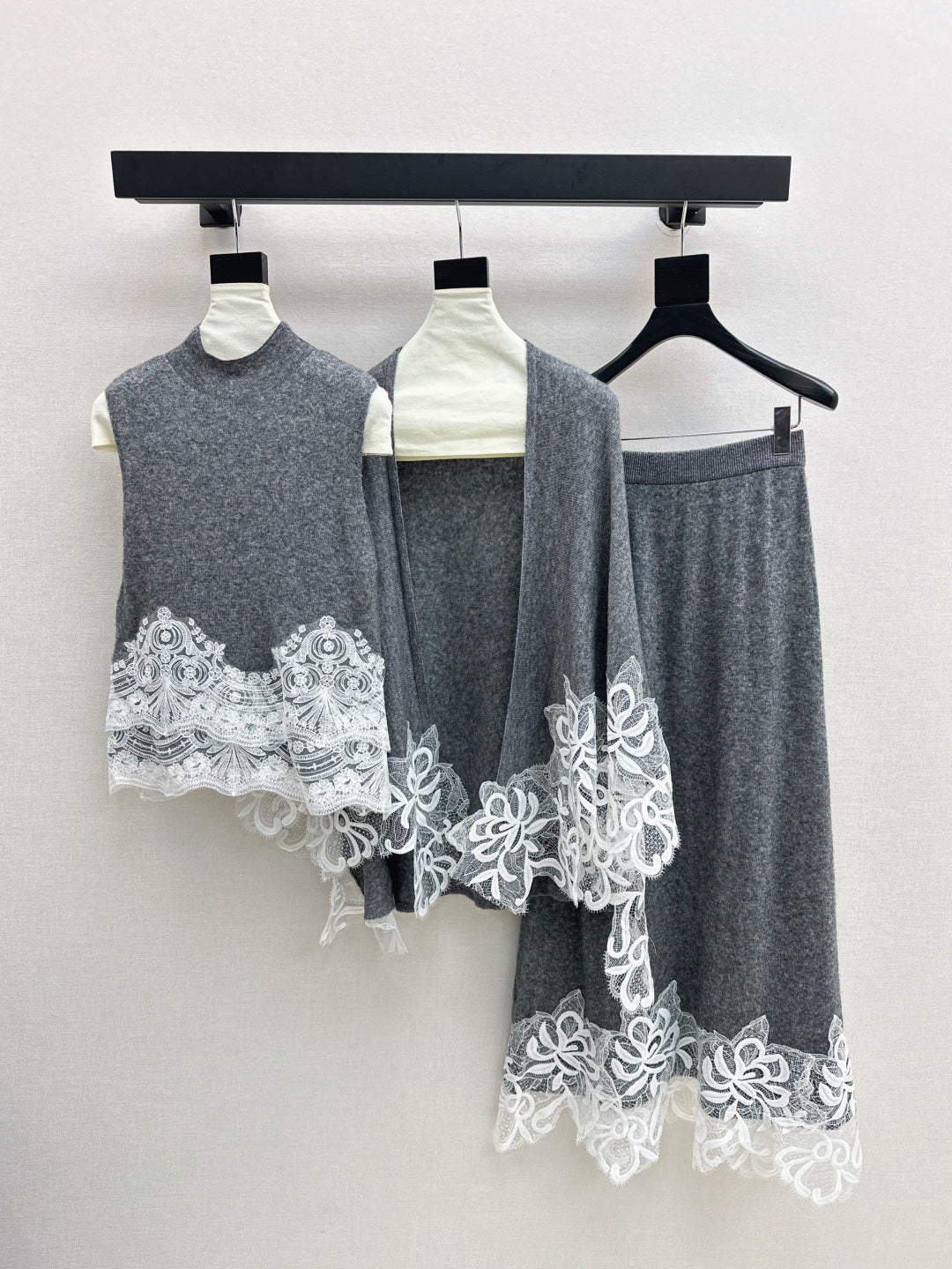 Es 25fw lace suit