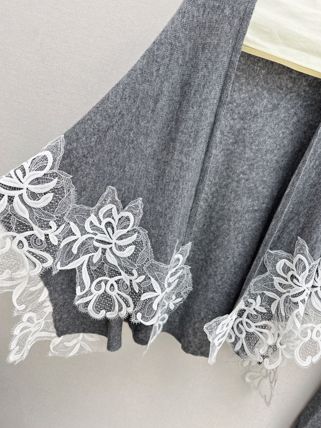 Es 25fw lace suit