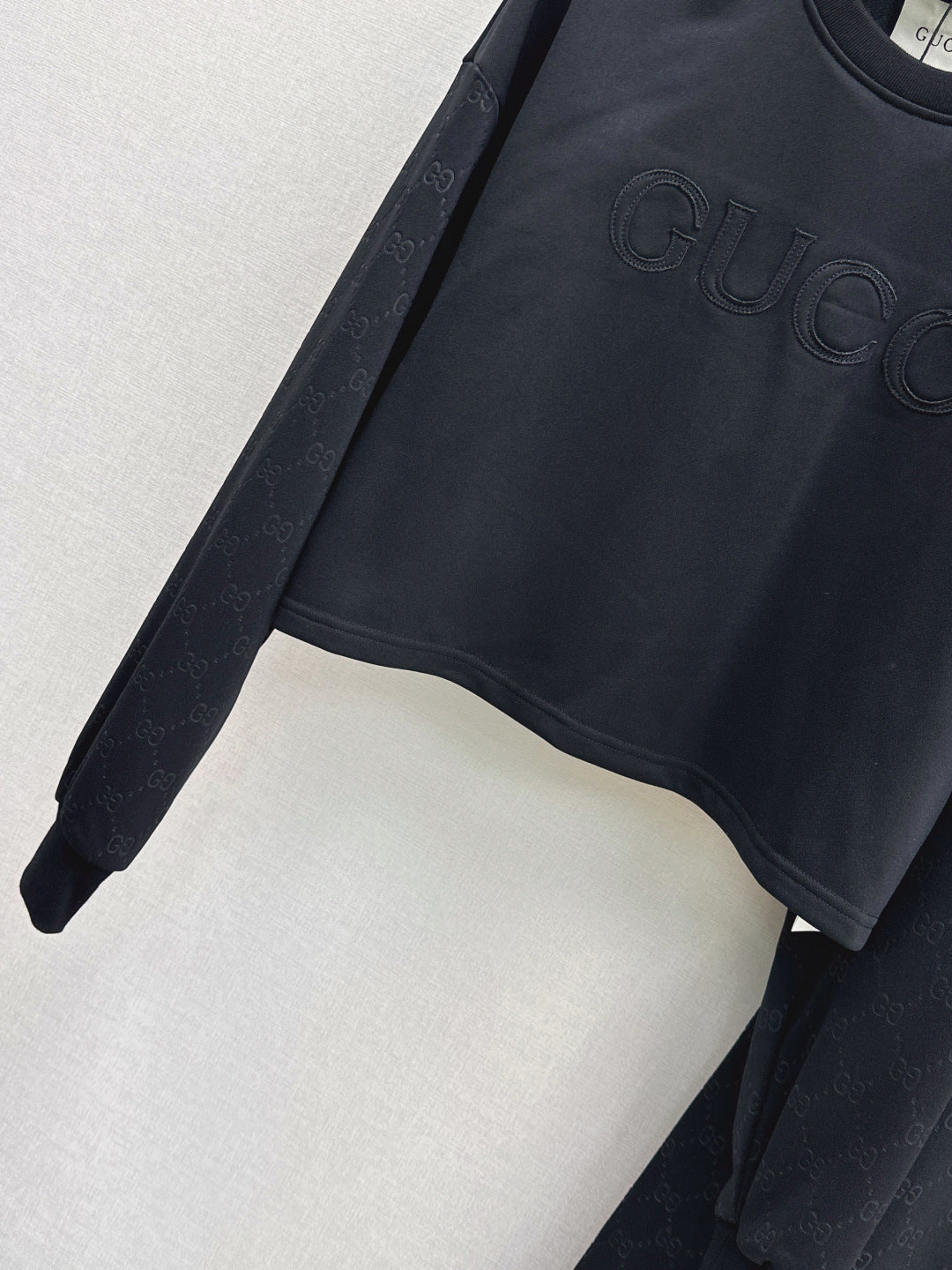 Guc 25fw jacquard tracksuit