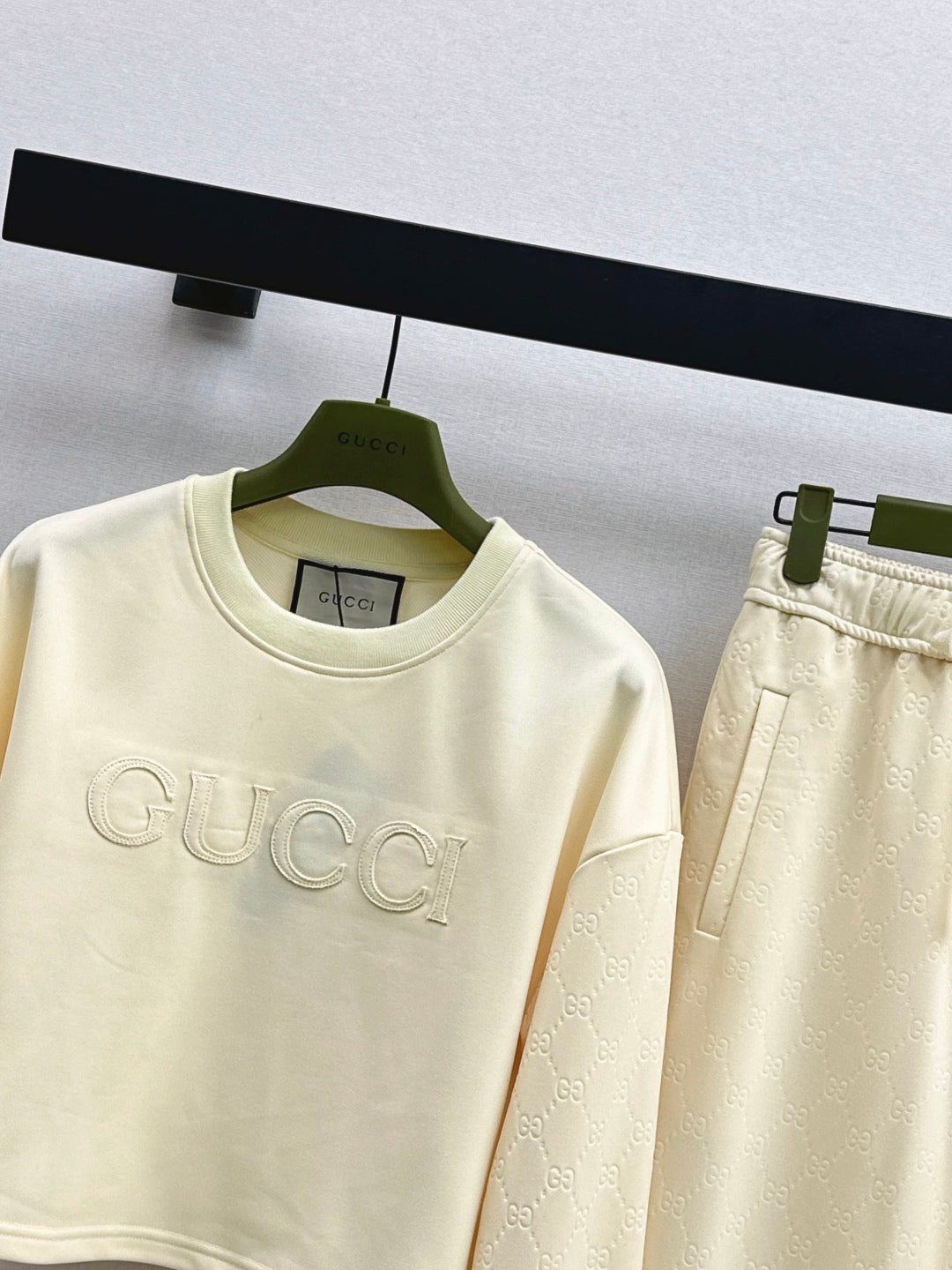Guc 25fw jacquard tracksuit