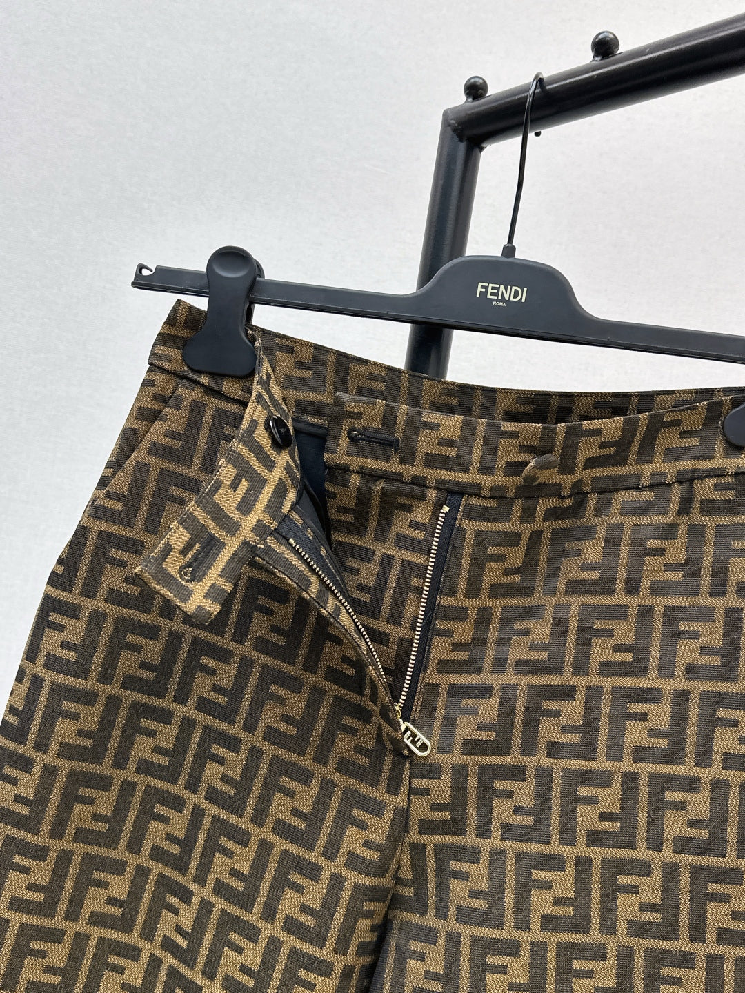 Fend 25fw jacquard pants