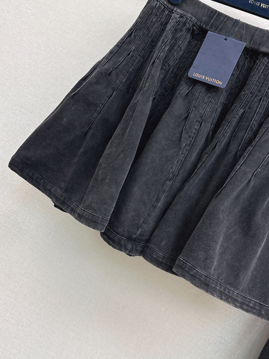 Louis 25fw denim skirt