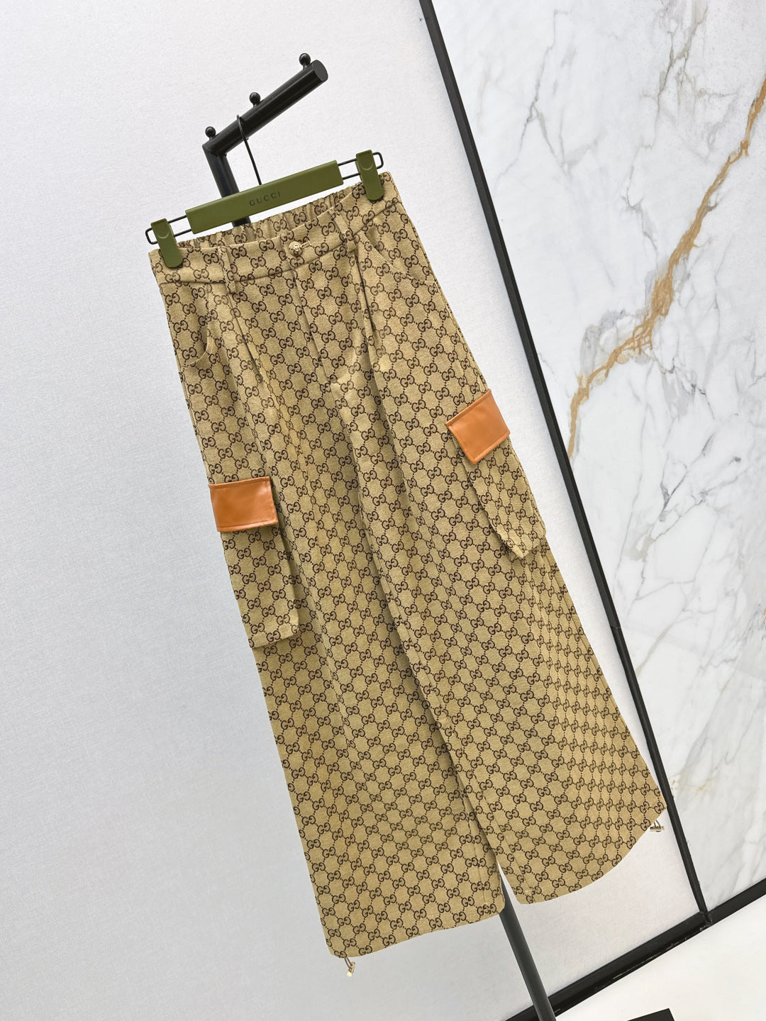 Guc 25fw jacquard pants