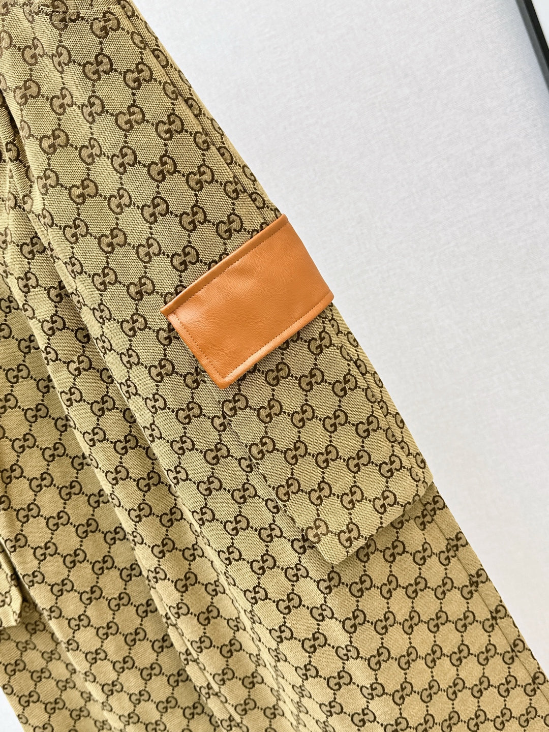 Guc 25fw jacquard pants