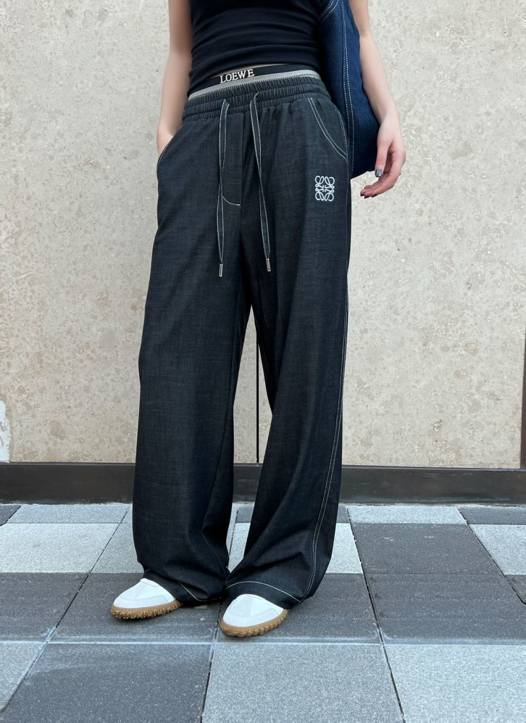 Loe 25fw embroidered jeans