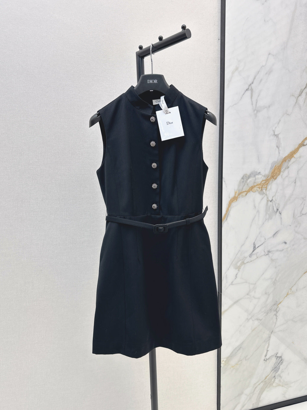 CD 25fw sleeveless dress