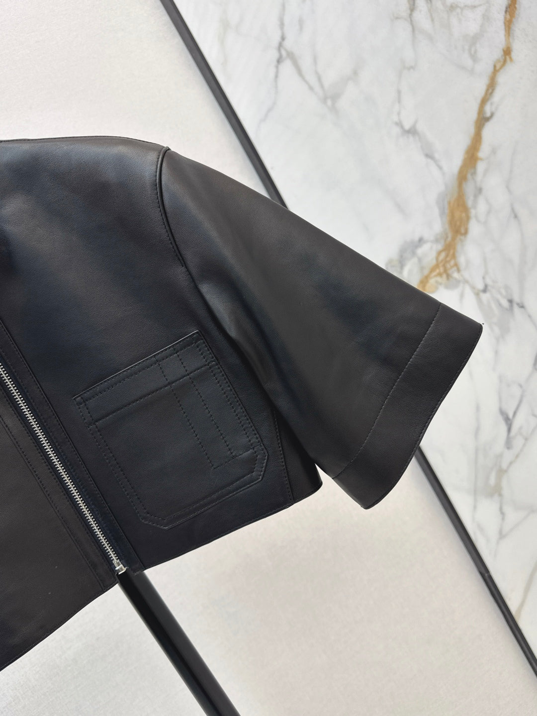 Herm 25fw leather crop jacket