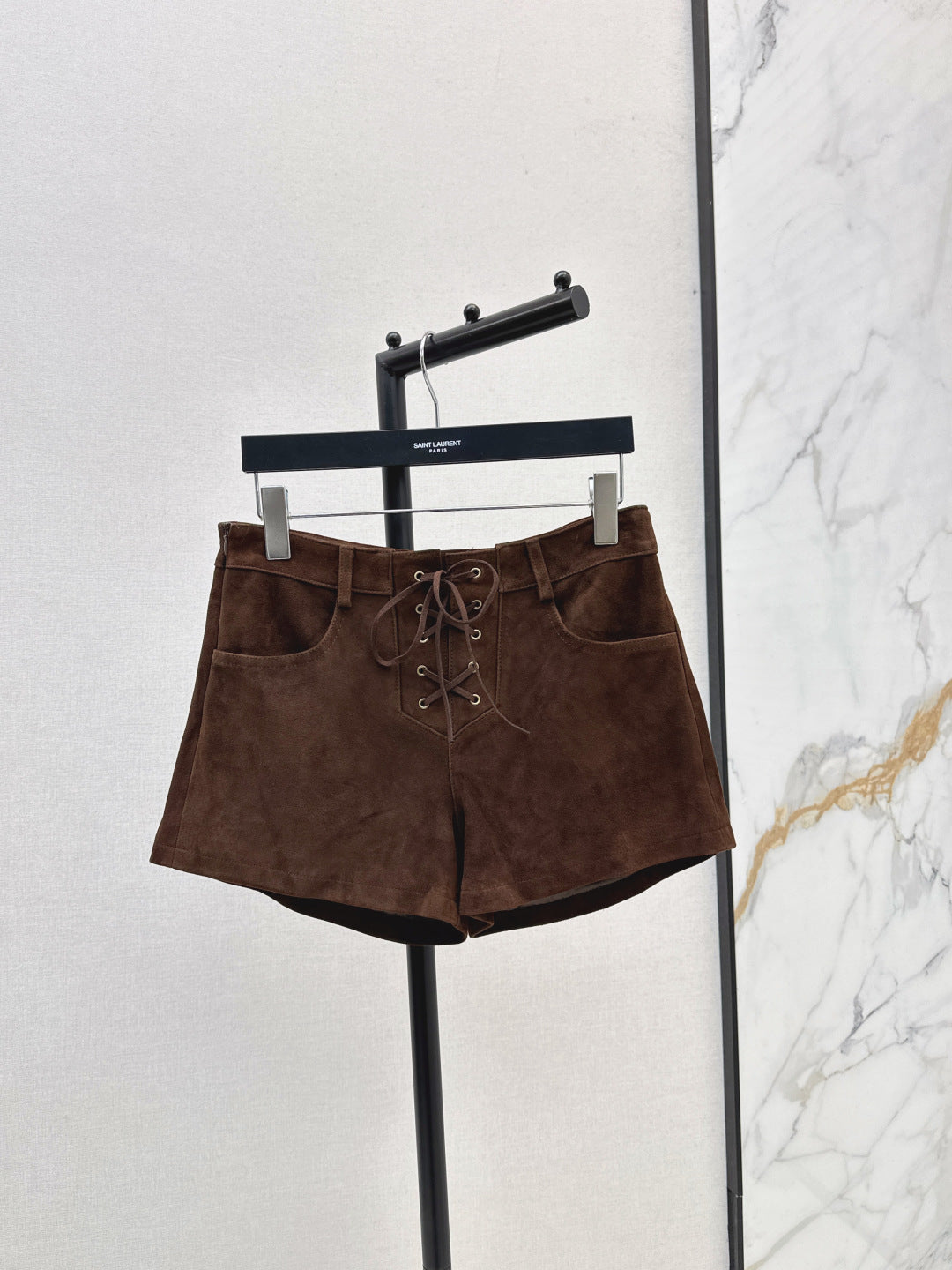 Saint lau 25fw suede short