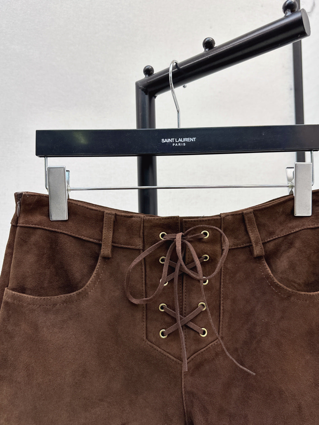 Saint lau 25fw suede short