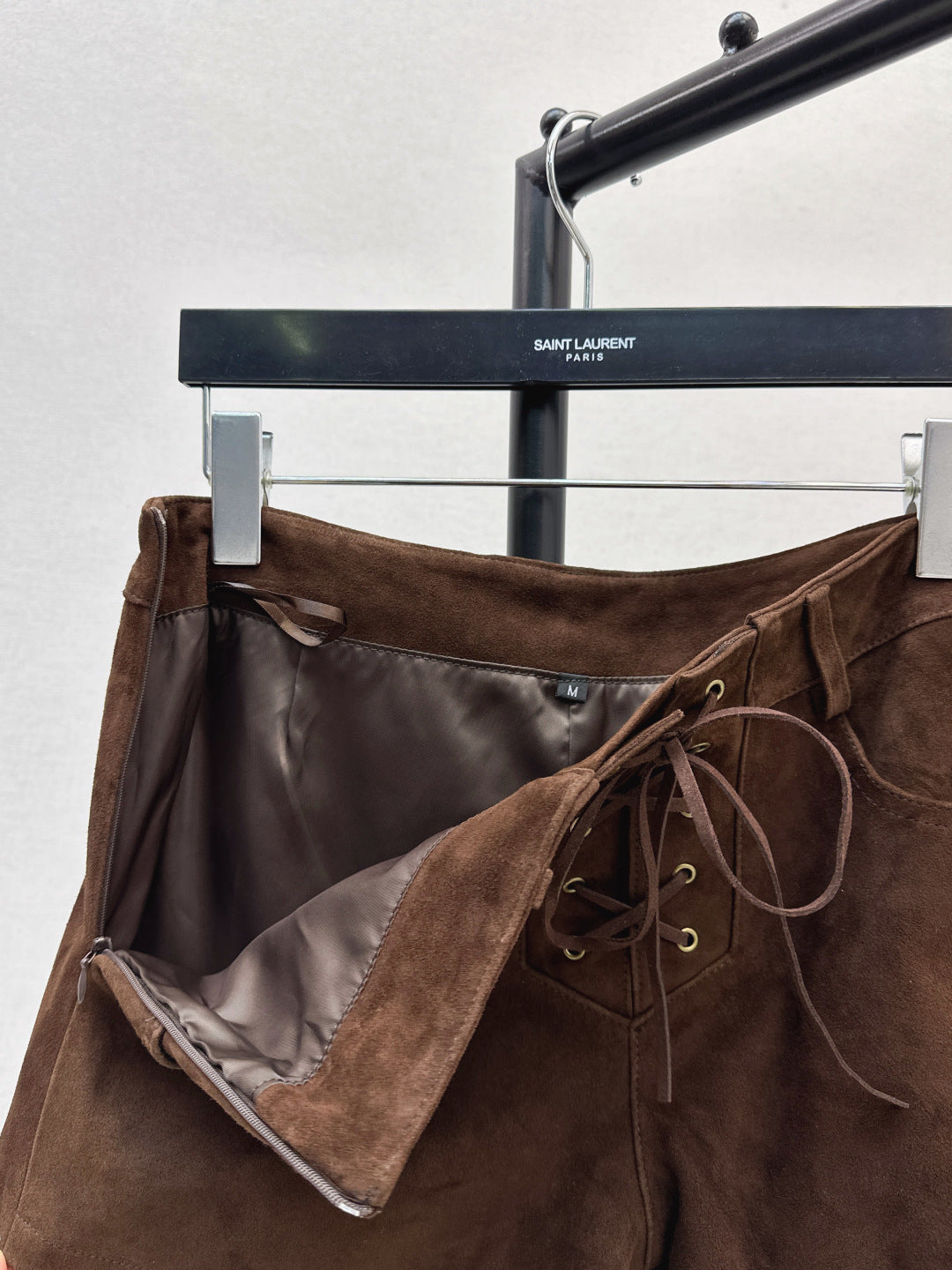 Saint lau 25fw suede short